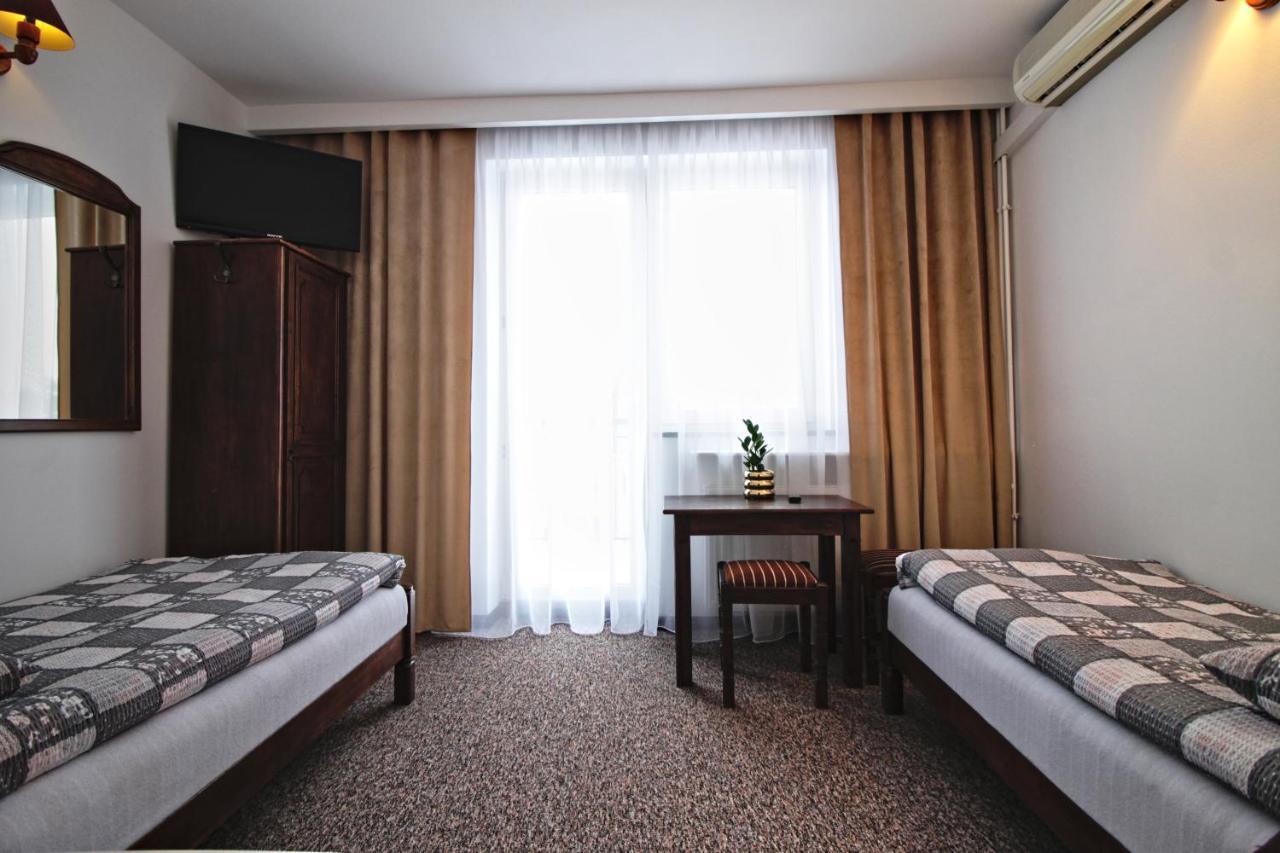 Motel Na Zbojeckiej Skawa المظهر الخارجي الصورة