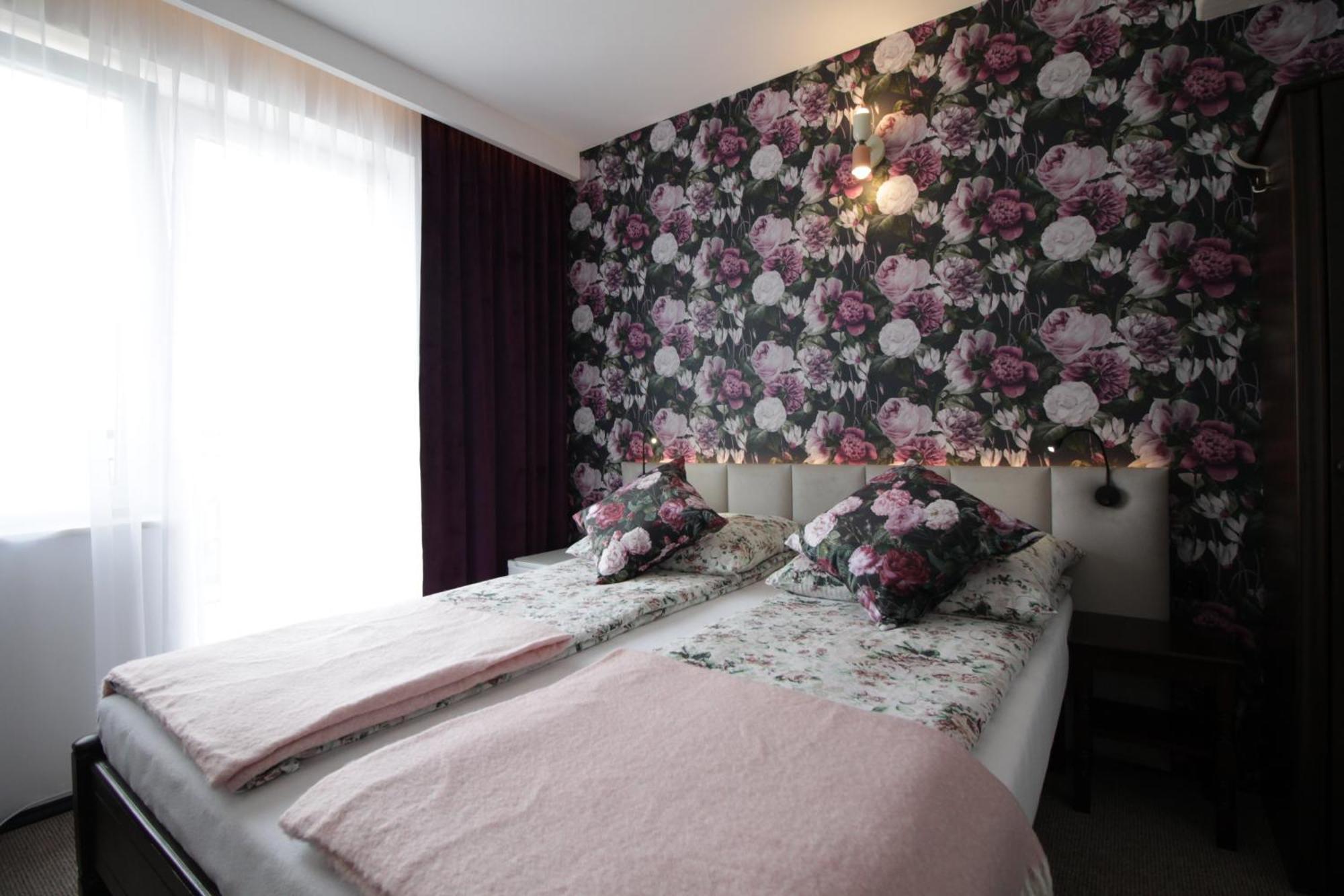 Motel Na Zbojeckiej Skawa المظهر الخارجي الصورة