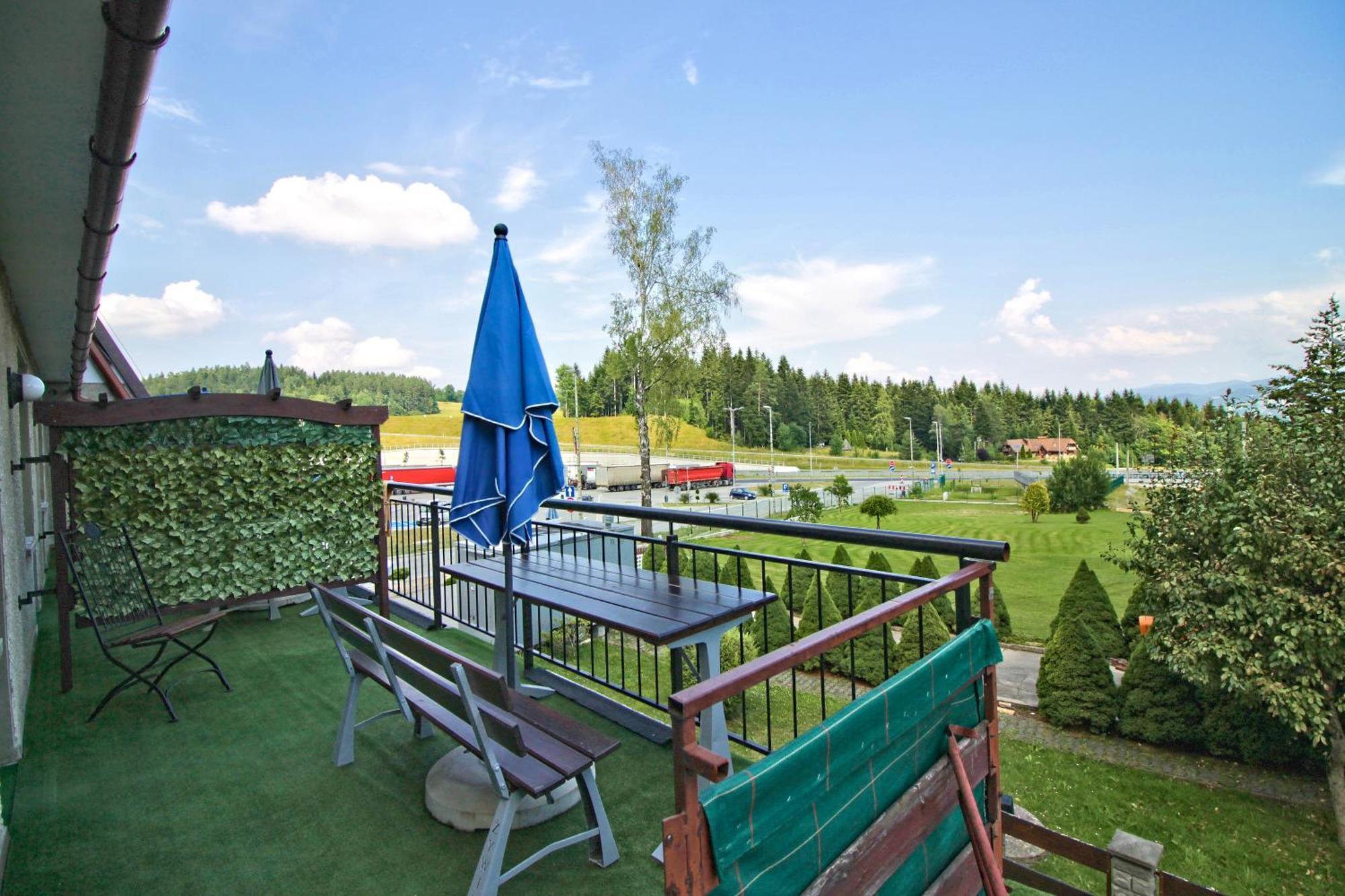 Motel Na Zbojeckiej Skawa المظهر الخارجي الصورة